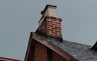 Fissure sur votre Cheminée Extérieure : notre Guide pour réagir correctement